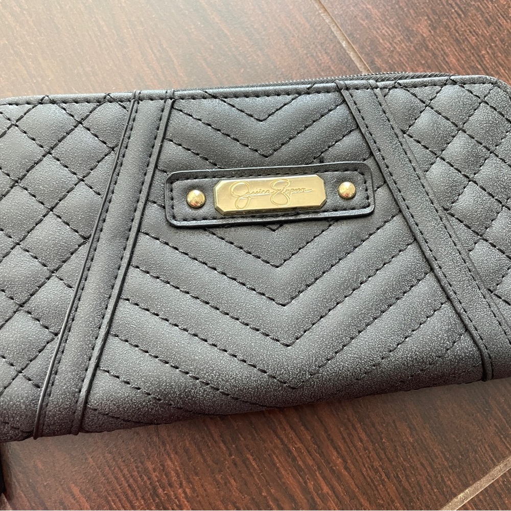 Jessica Simpson’s Quilted Wallet with Leather Material and Gold Accent
